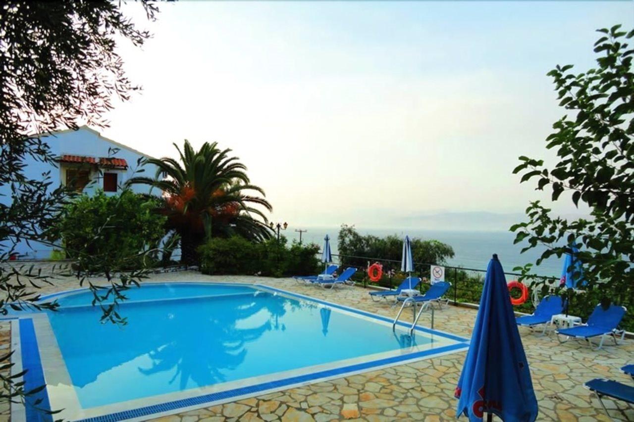 Dionysos Apartments Apraos Bagian luar foto