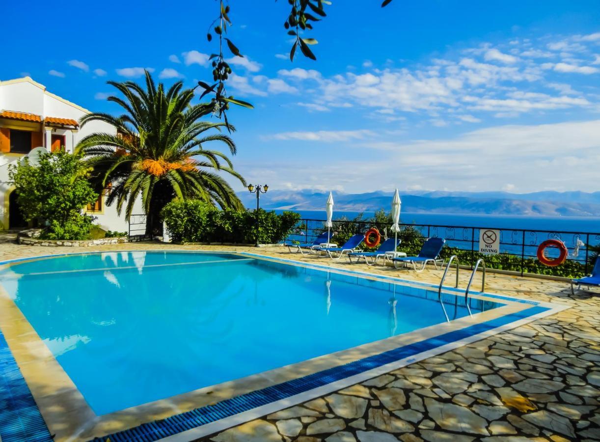 Dionysos Apartments Apraos Bagian luar foto