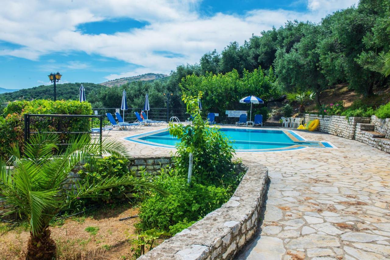 Dionysos Apartments Apraos Bagian luar foto