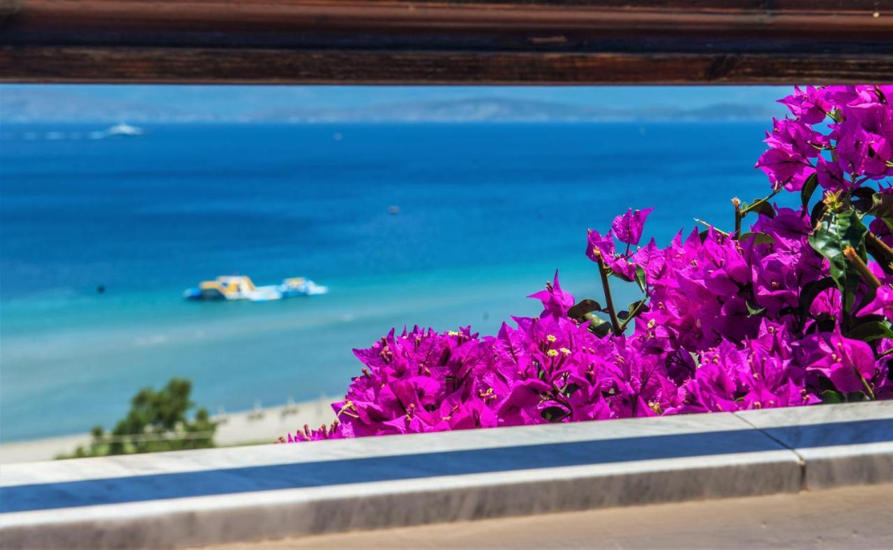 Dionysos Apartments Apraos Bagian luar foto