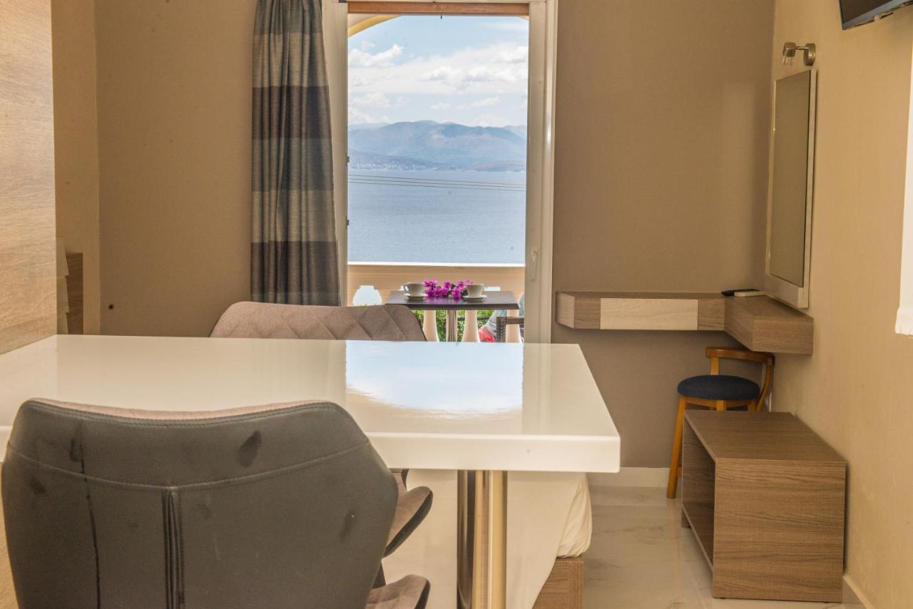 Dionysos Apartments Apraos Bagian luar foto