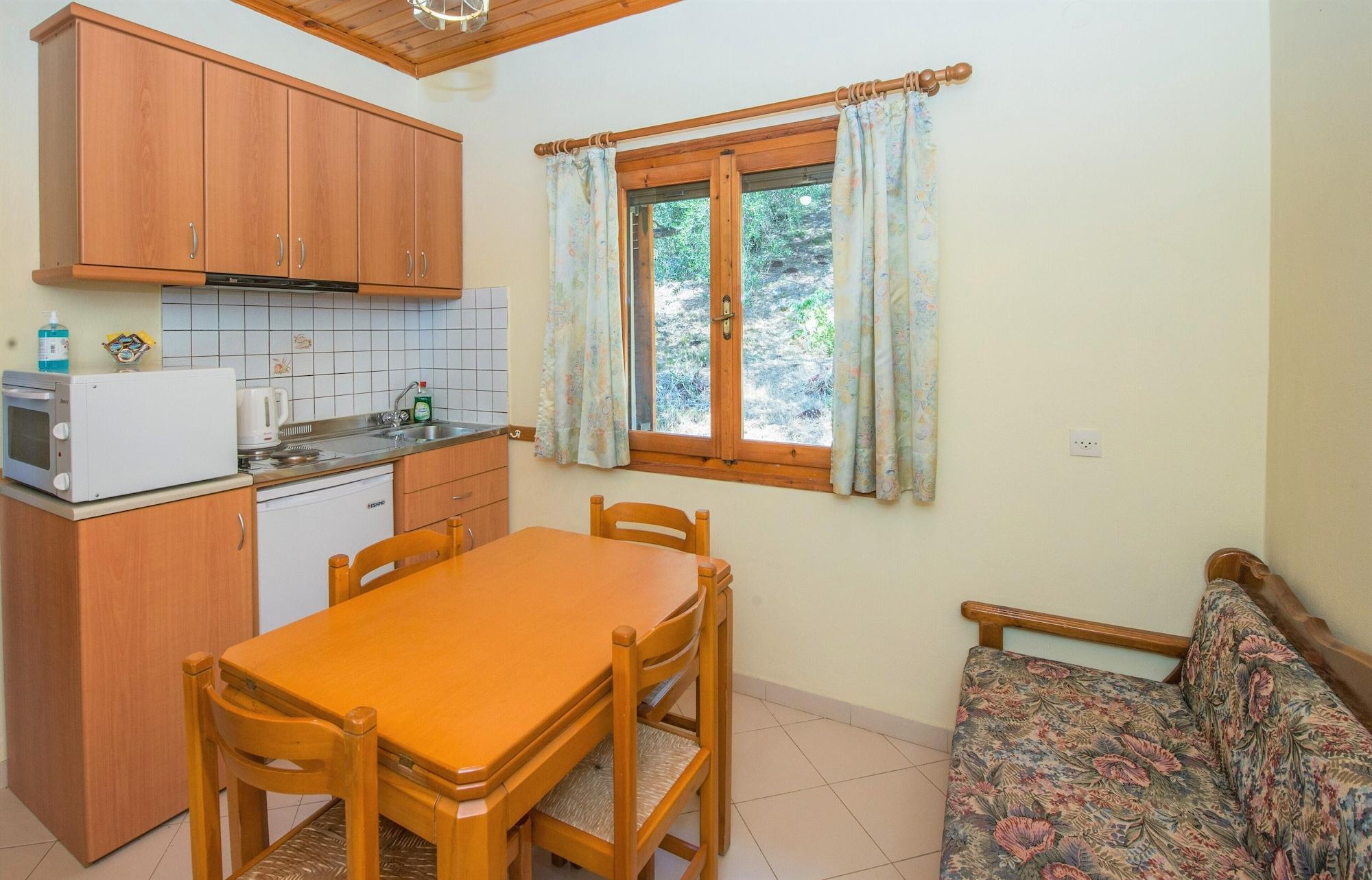 Dionysos Apartments Apraos Bagian luar foto