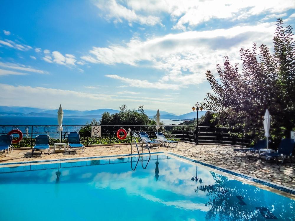 Dionysos Apartments Apraos Bagian luar foto