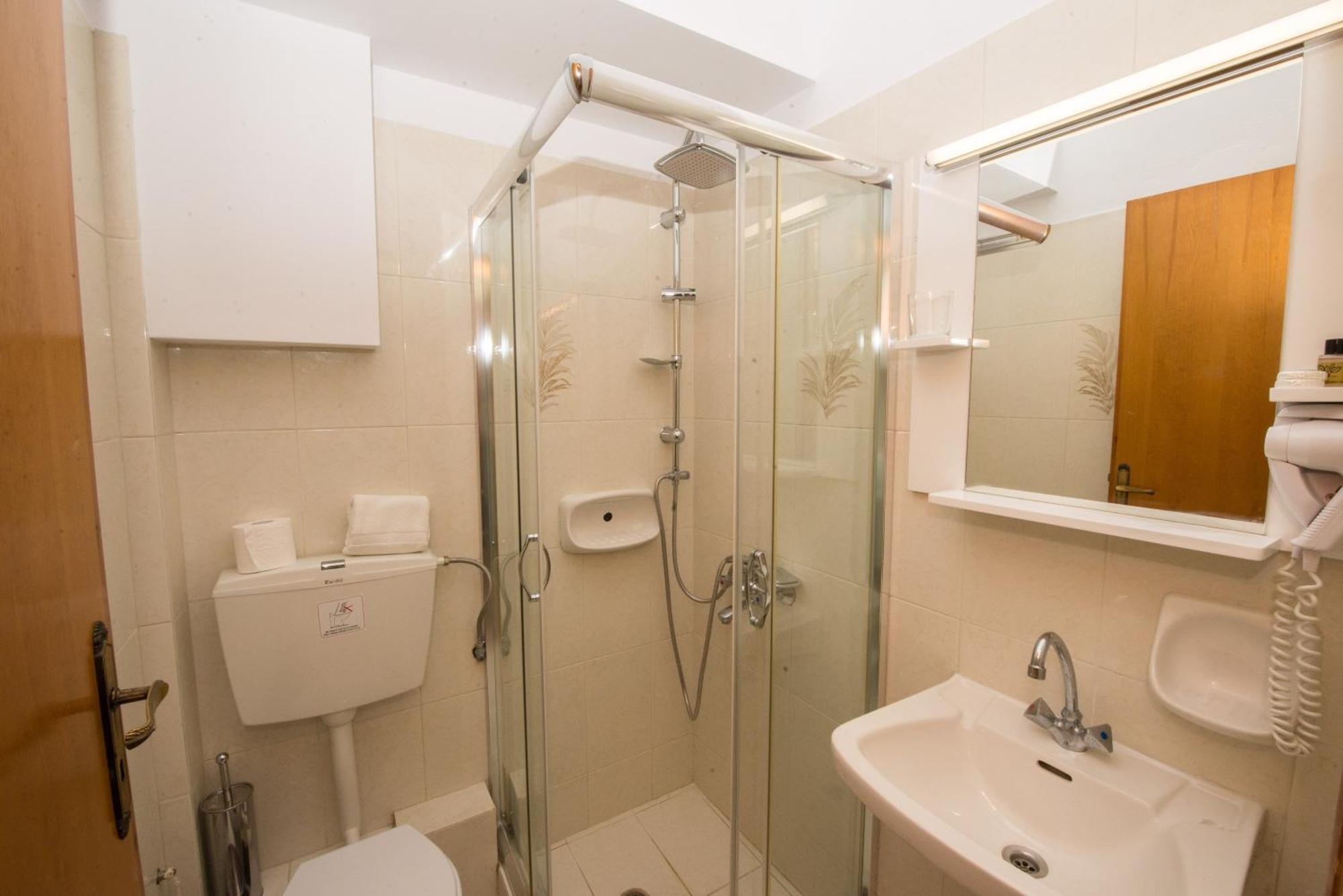 Dionysos Apartments Apraos Ruang foto
