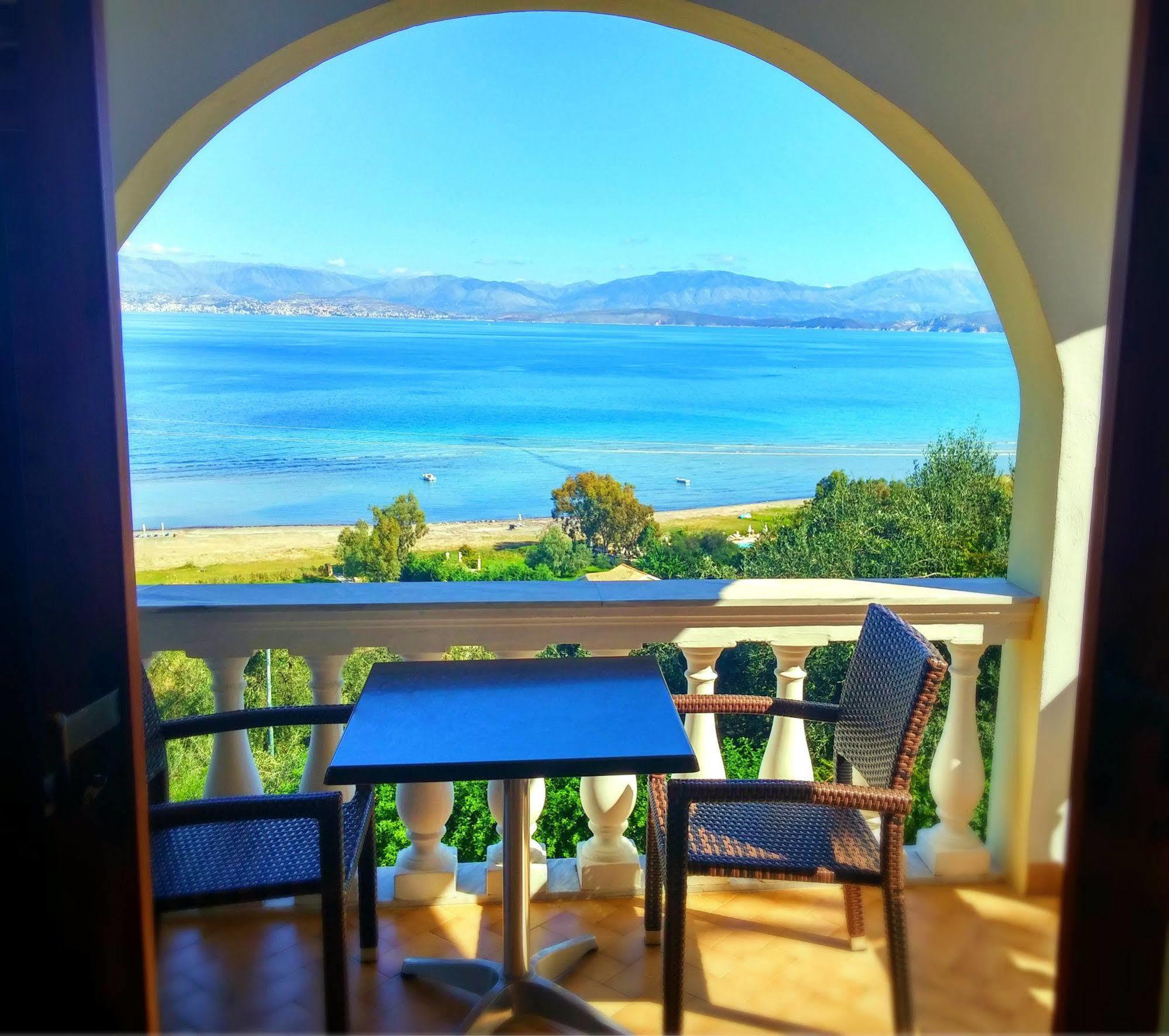Dionysos Apartments Apraos Bagian luar foto